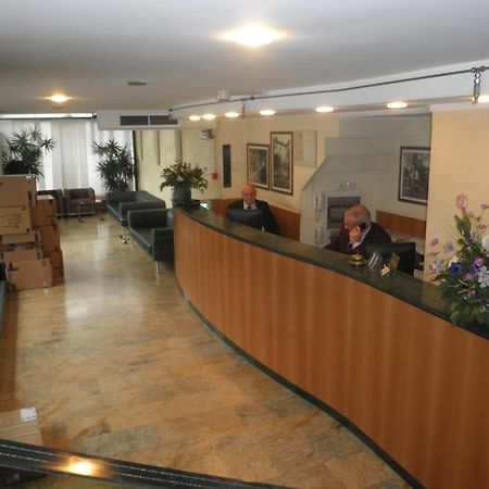 Hotel Selide Desio Eksteriør bilde